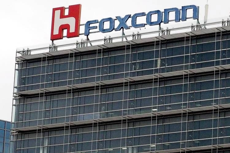 Фото - Foxconn может стать производителем полупроводников»
